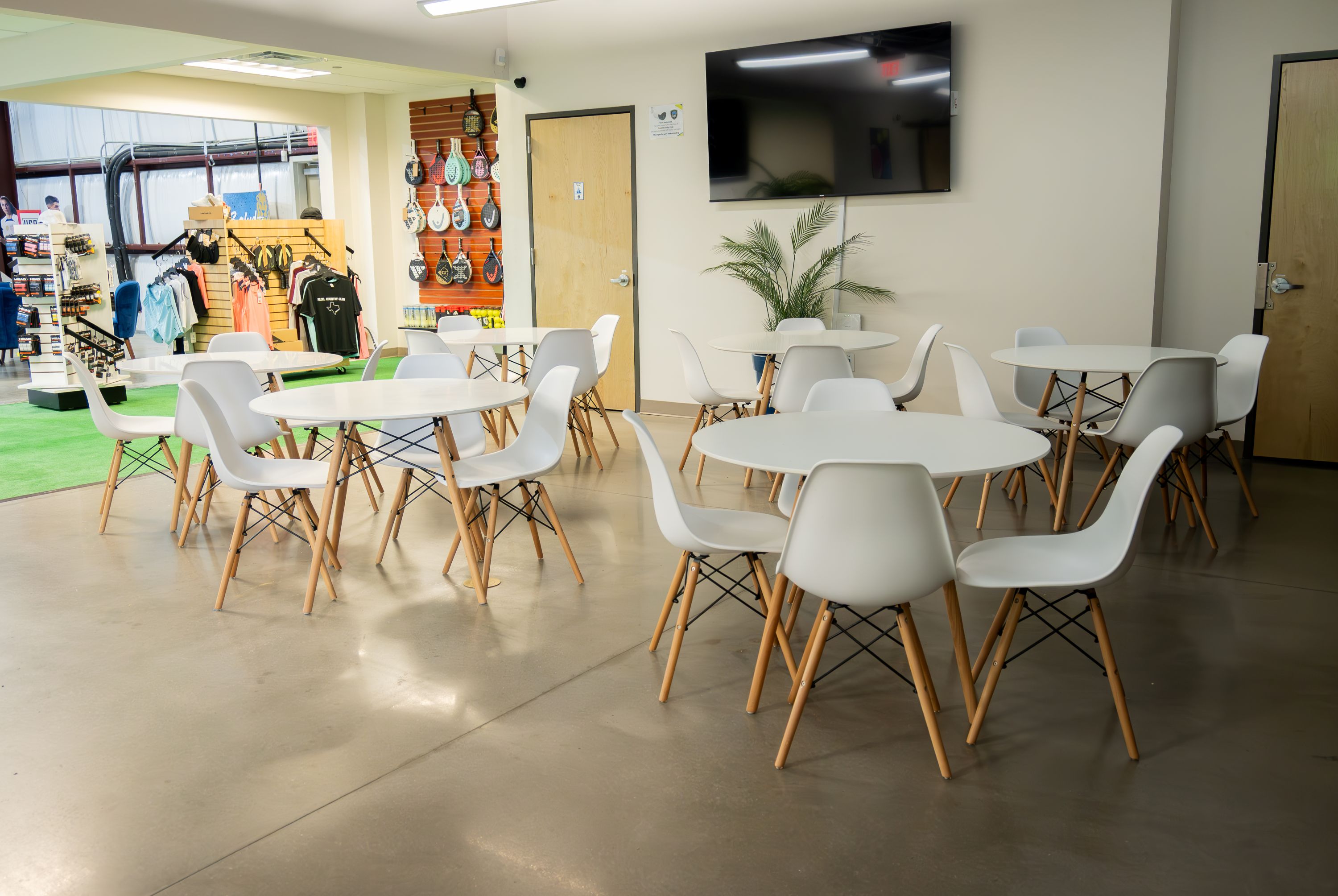 Outdoor bar and meeting area at Padel Country Club
